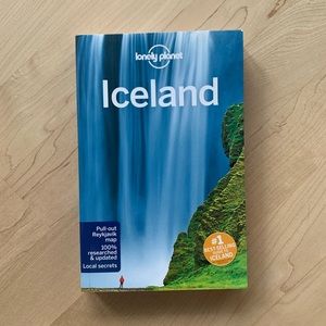 3/$25 - Iceland Lonely Planet Book 📚